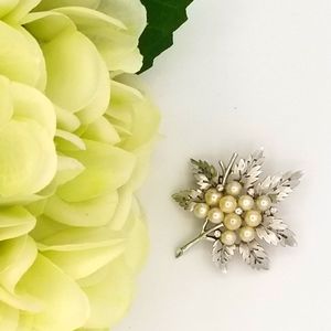 Trifari Crown brooch